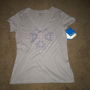 Columbia Tops - Columbia size large women’s T-shirt NWT Columbia Tops - Columbia size large women’s T-shirt NWT